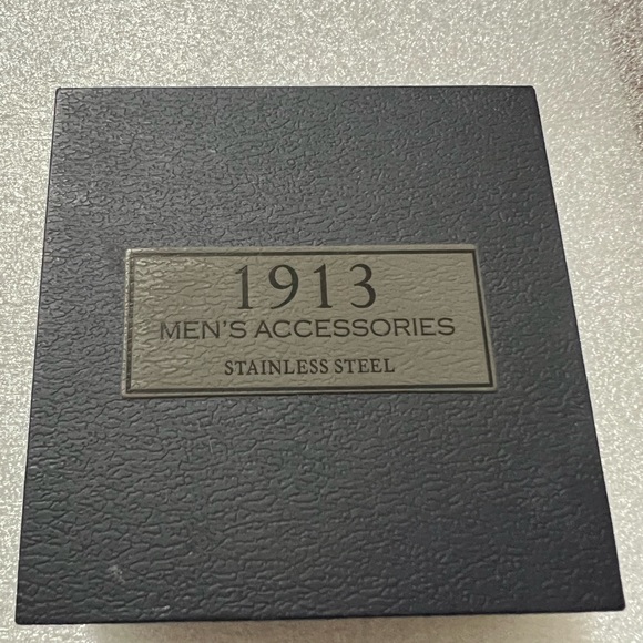 1913 Men’s Accessories Necklace NWT in original box - Picture 3 of 3